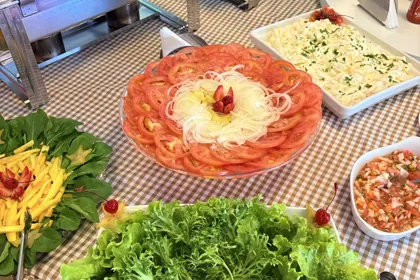 Saladas da Festa Churrasco no Buffet Infantil Era Uma Vez