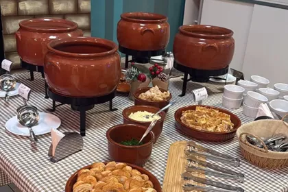 Mesa de sobremesas da Festa Churrasco no Buffet Infantil Era Uma Vez